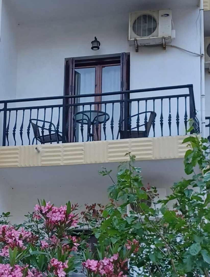 Hotel Rena Ágios Kírykos Kültér fotó