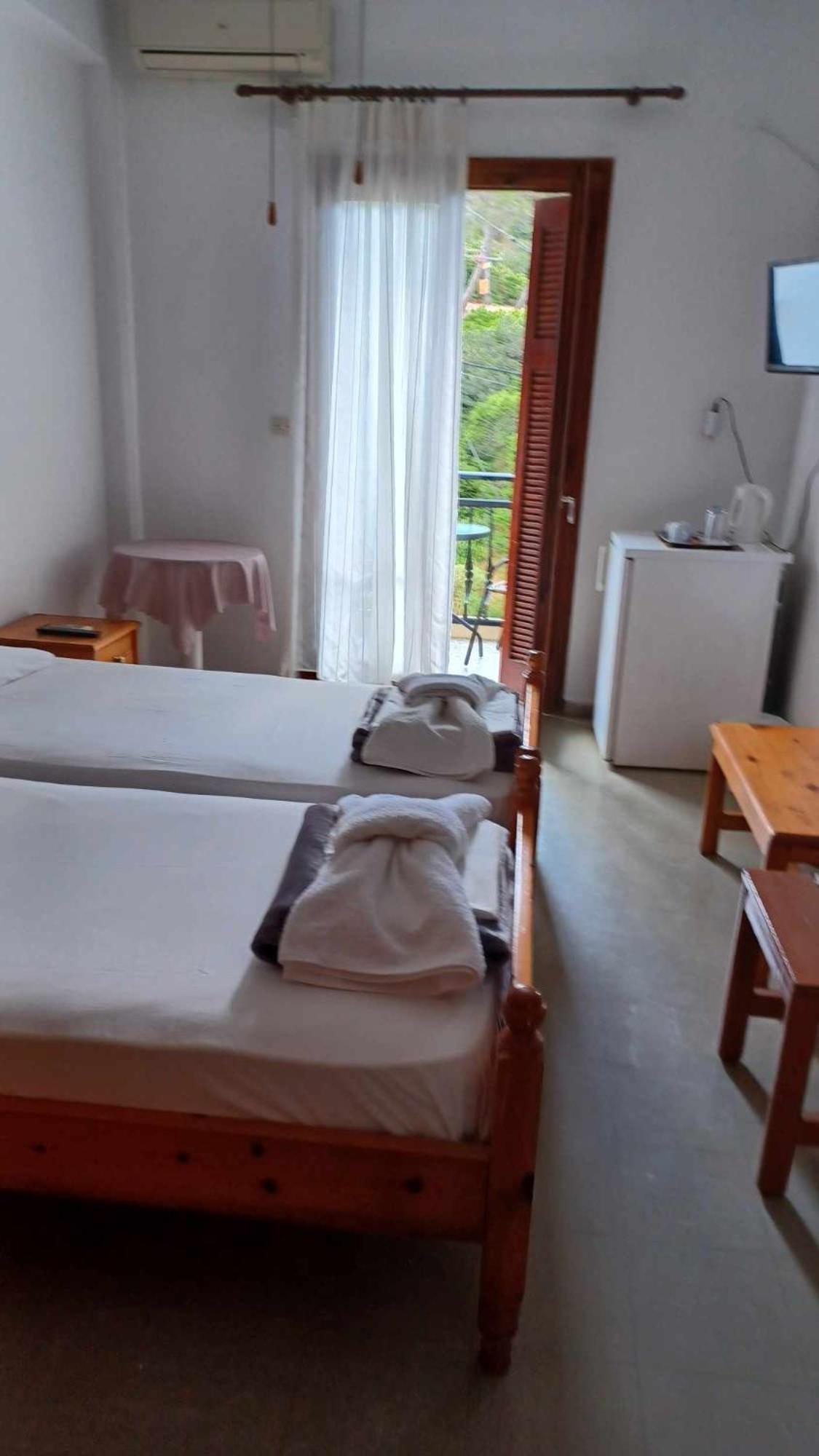 Hotel Rena Ágios Kírykos Kültér fotó